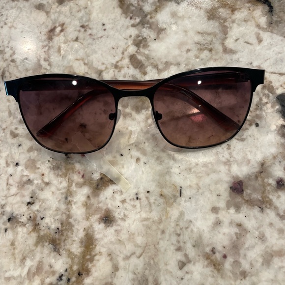 Oscar by Oscar de la Renta Sunglasses Mod 3043 Black - Picture 1 of 7